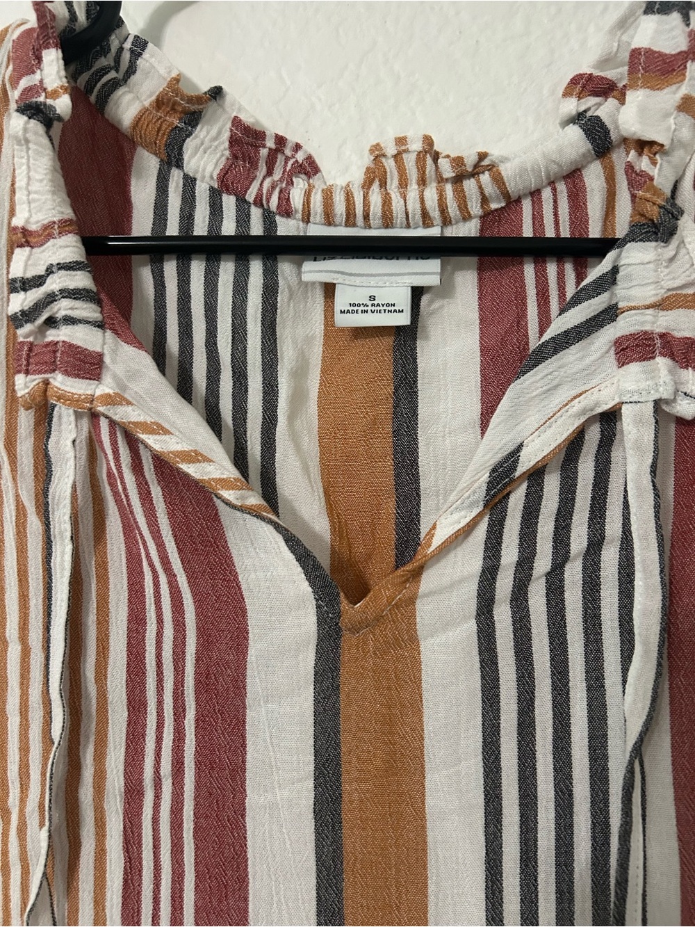 Liz Claiborne NWT Striped Sleeveless Blouse Small Safari Spice Boho V-Neck - Picture 4 of 9
